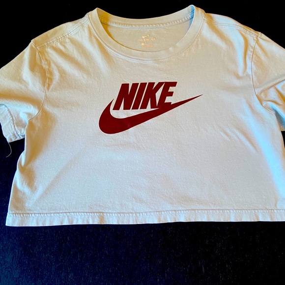 NIKE BASICS CROP TOP - Picture 2 of 4